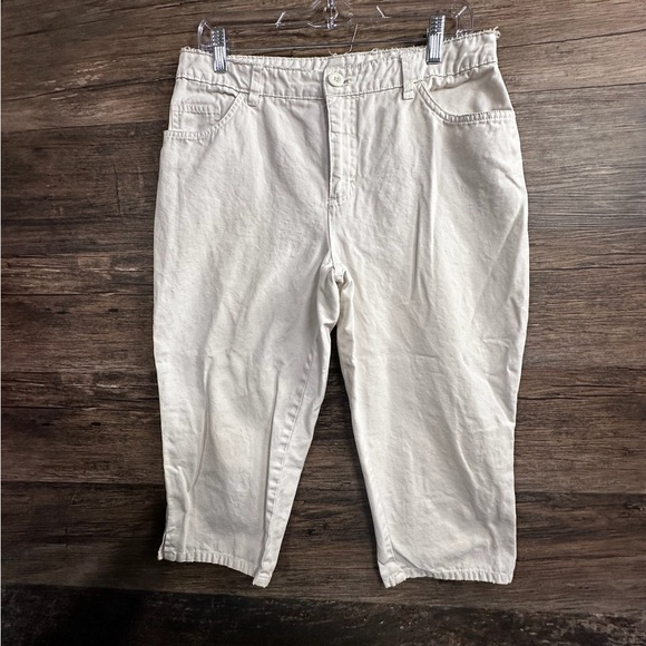 Bill Blass Cream Capris Pants Womens 10 petite - Picture 1 of 11